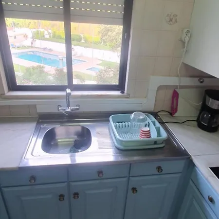 - Sleeps 2 Parking & Pool Access * Albufeira