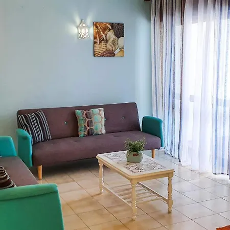 - Sleeps 2 Parking & Pool Access Apartmán Albufeira
