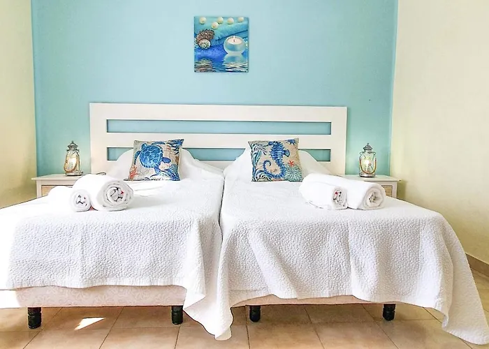 - Sleeps 2 Parking & Pool Access *