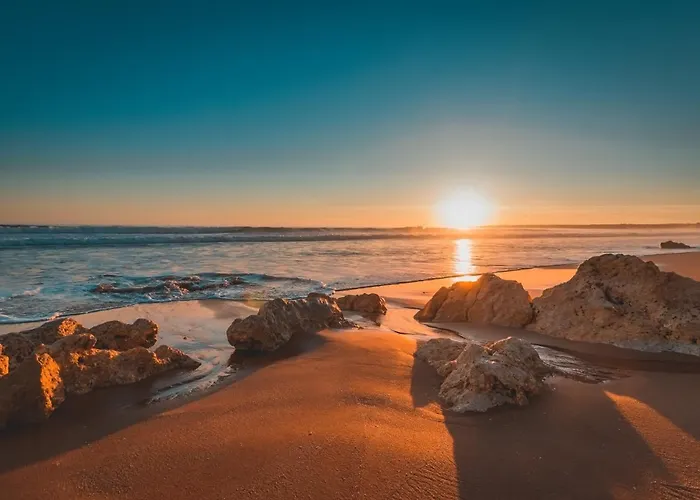 Apartamento - Sleeps 2 Parking & Pool Access Albufeira