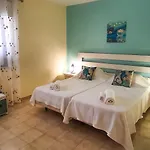 아파트 - Sleeps 2 Parking & Pool Access